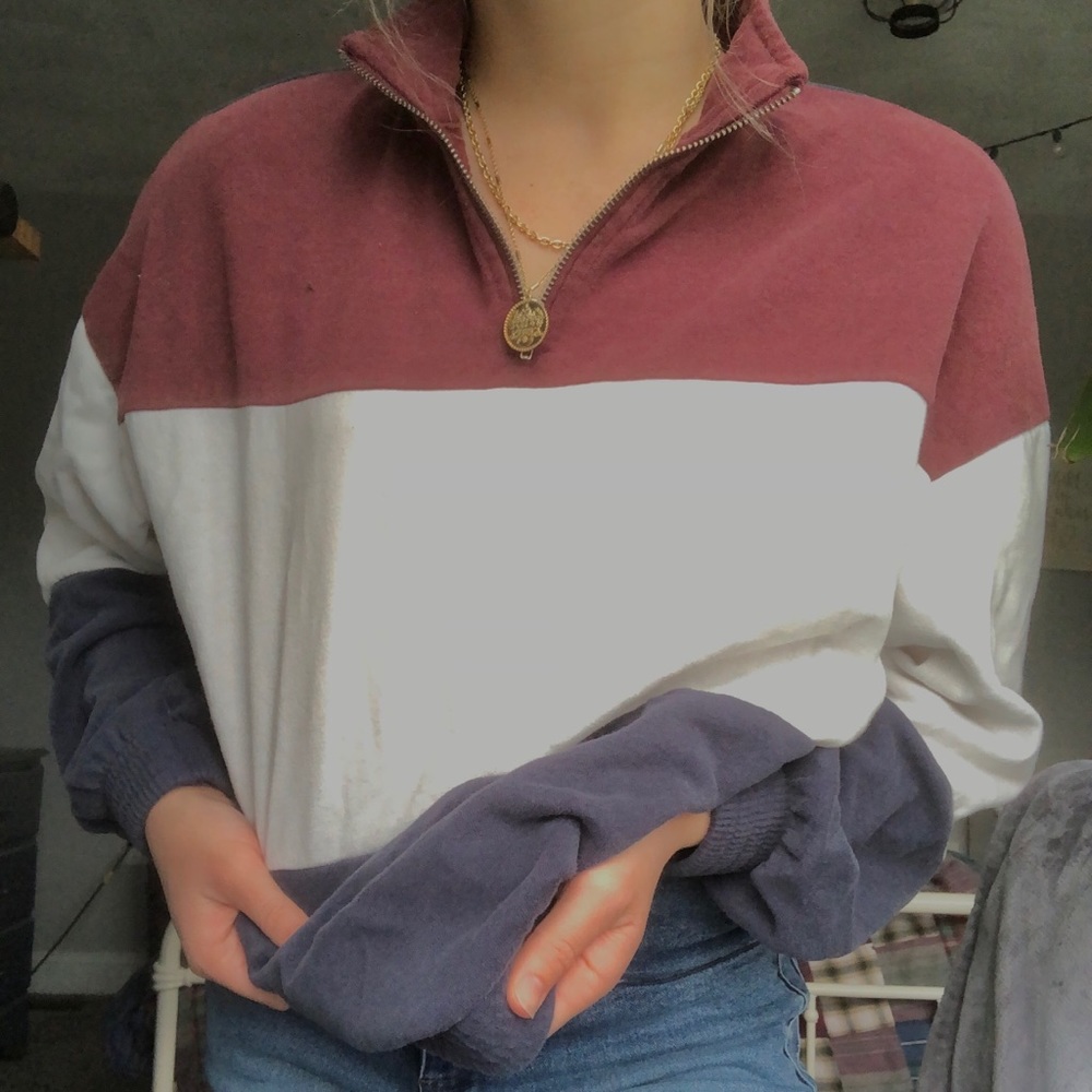 adorable color block half zip!